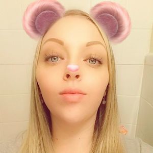 Meet your Posher, Christina